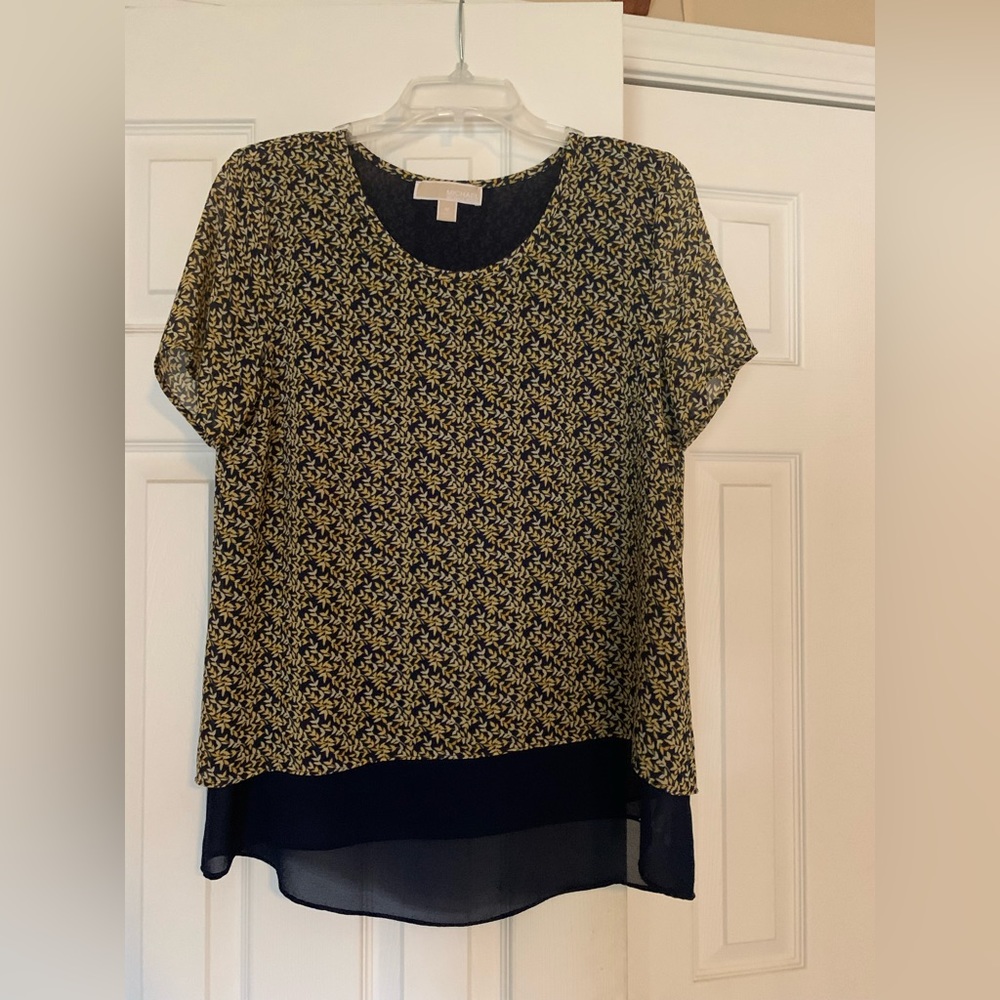 Michael Kors georgette 2 layer short sleeved top blue & yellow sizeMedium